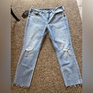 NWT Silver Jeans Beau Girlfriend Fit Mid Rise Size 34/28